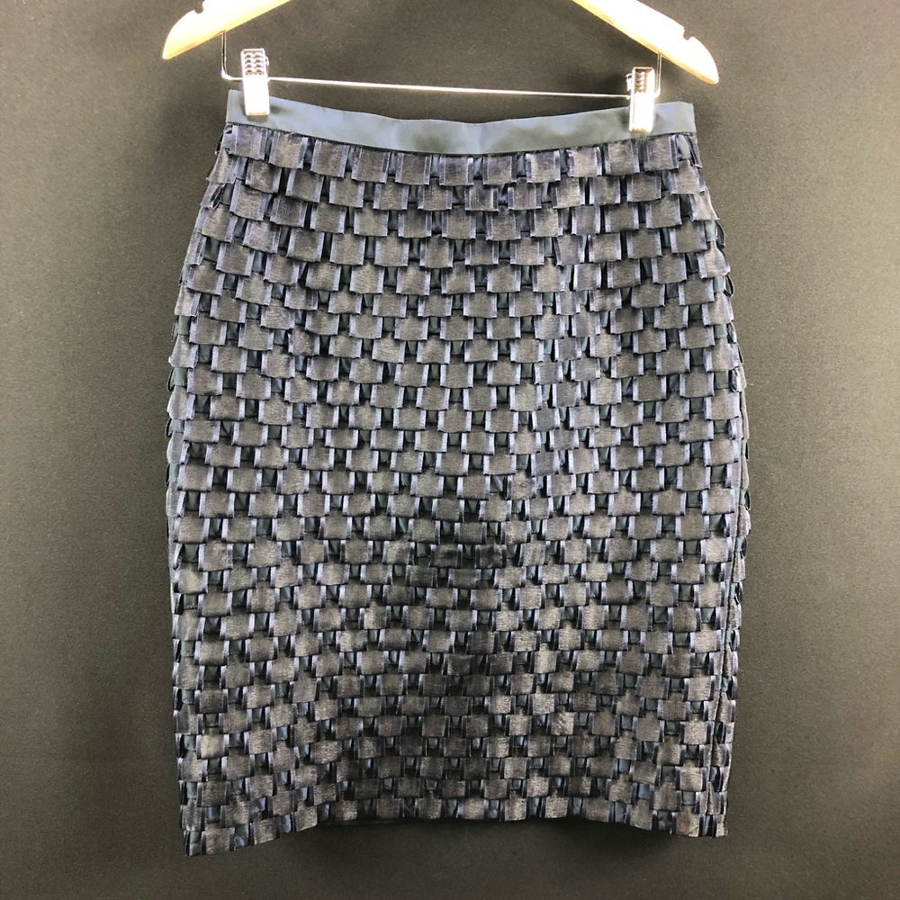 ⭐️🆕[Carmen Marc Valvo]Cocktail skirt in Navy/ Blk